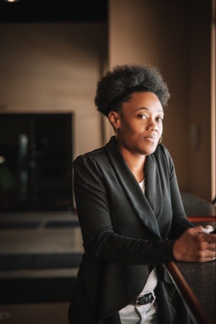 Real Estate Agent LebaRae Hutchins